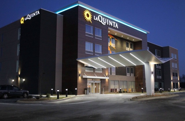 La Quinta Inn & Suites by Wyndham Bardstown