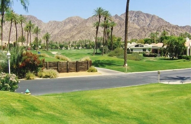 La Quinta Resort Remodeled on 10th Fairway 3 bedroom 3.5 bath
