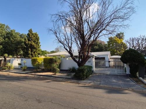 La'Ruach Guesthouse