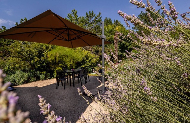 La Sapinière 3* - Gîtes Pehillo in Nérac - 4 pers. - Pool & Nature