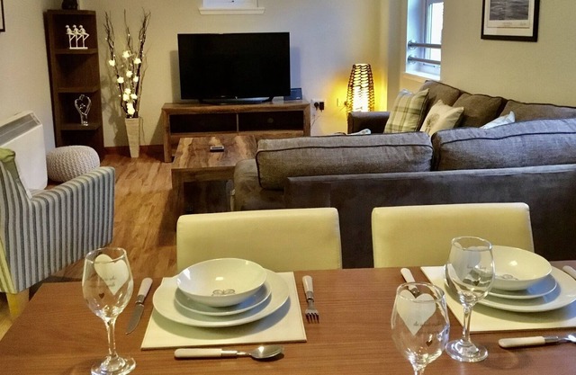 La Scala - Inverness City Apartment
