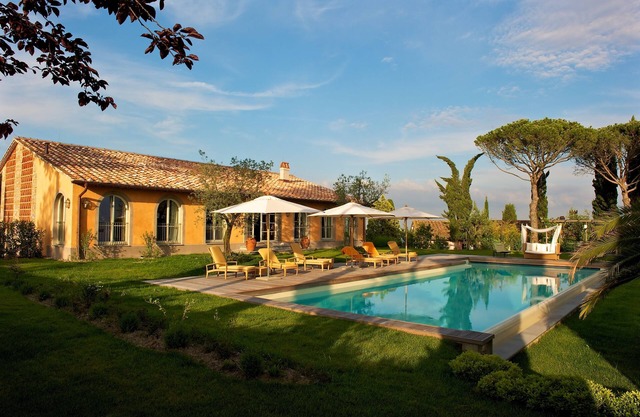 LA SCUDERIA - charming house inside of a winery at just 6 kms northwest of Lucca