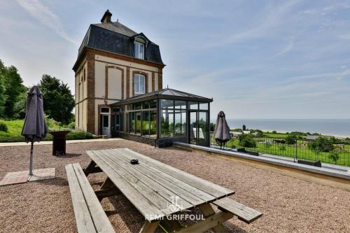 La Tour de l’Estuaire Sea View & Shared Garden 6 guests