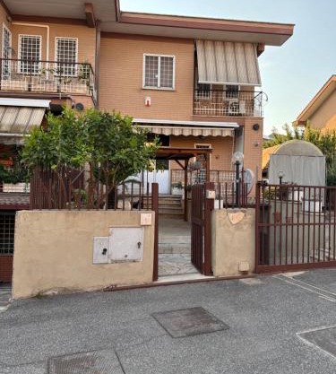 La Villetta Fiera Airport