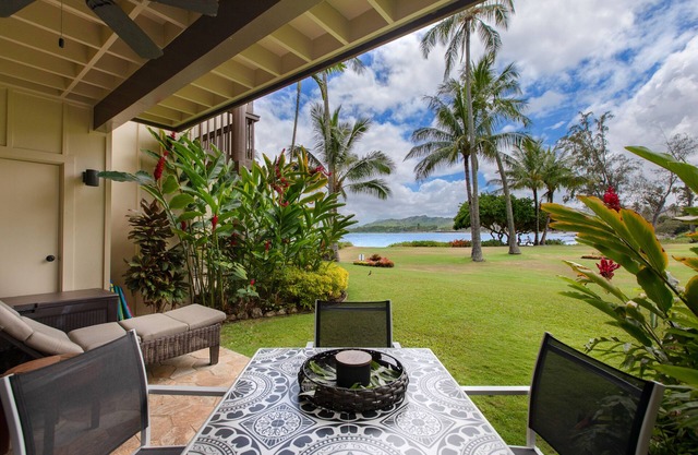Lae Nani 312, Oceanfront, AC,Tropical Bliss, Steps to Beach and Town