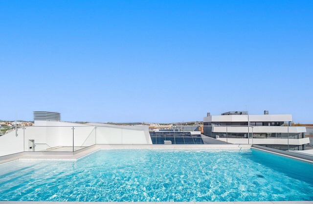 Lagos Modern 2 With Pool by Homing