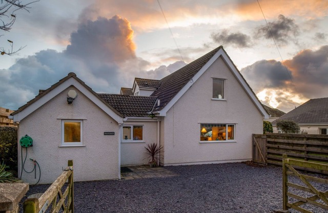 Lagwn Glas: Pet-friendly 2-bed cottage in Rhosneigr