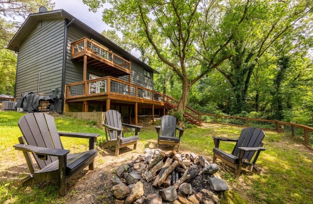 Lake Catherine Home w/Fire Pit + Dock + Boat!