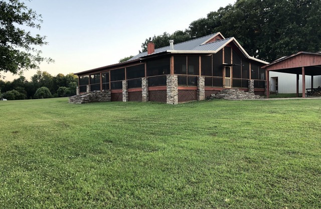 Lake Front Retreat, 12.5 Acres on Lake Bistineau.