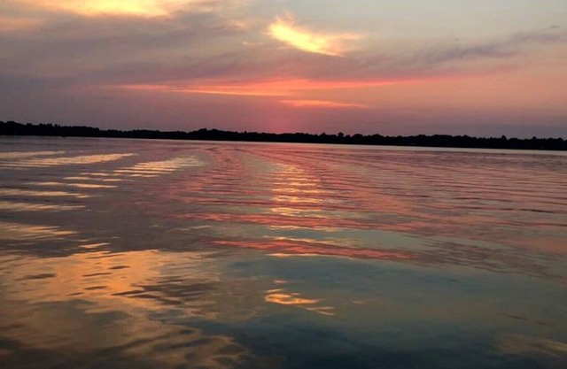 Lake home near downtown Mpls, Nat’l Sports Center/TPC Golf.