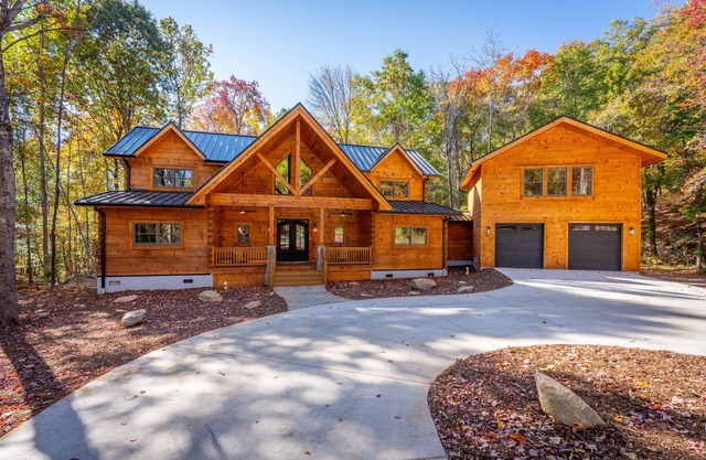 Lake Lure's Newest Luxury Log Cabin Behind The Gates of Rumbling Bald Resort!