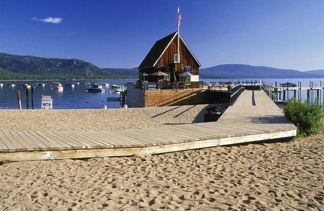 Lake Tahoe - Chambers Private Beach, Pool & Tennis Membership