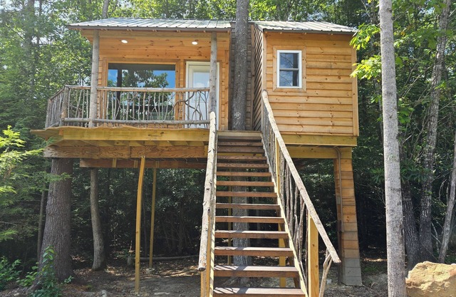 Lake View Cabin