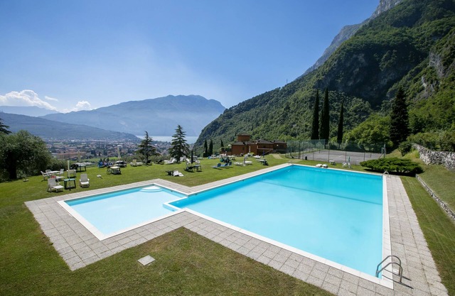 Lake View Dom-Us Apartment, Riva del Garda, Italy