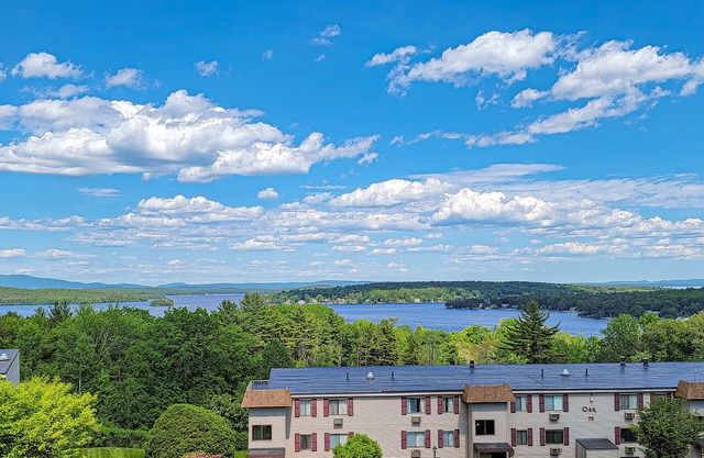 Lake Winni 2BR Condo/Hiking/Pool/Tennis