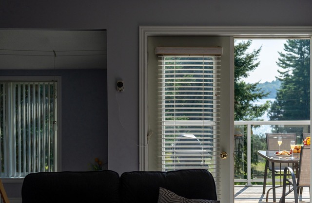 Lakefront 4-bdrm house for rent in the heart of Muskoka