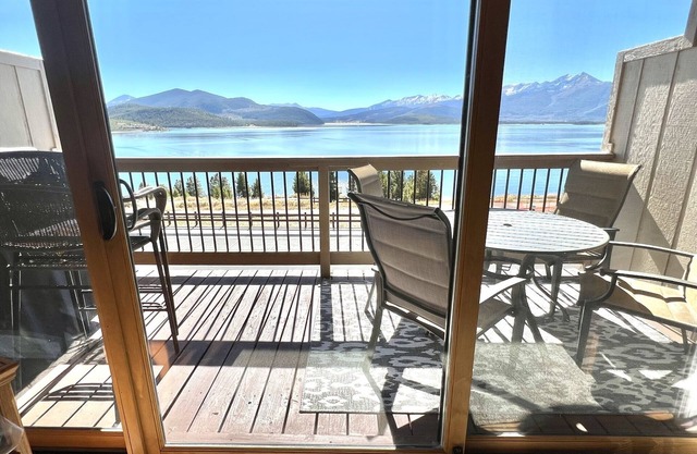 Lakefront Dillon Condominium-Incredible Location! Updated!