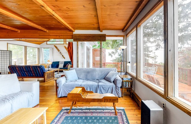 Lakefront Dog-Friendly Home w/Expansive Deck, Lake/Beach Views, Free WiFi, Dock