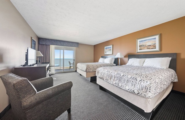 Lakefront Hotel Guest Room - Sleeps 4