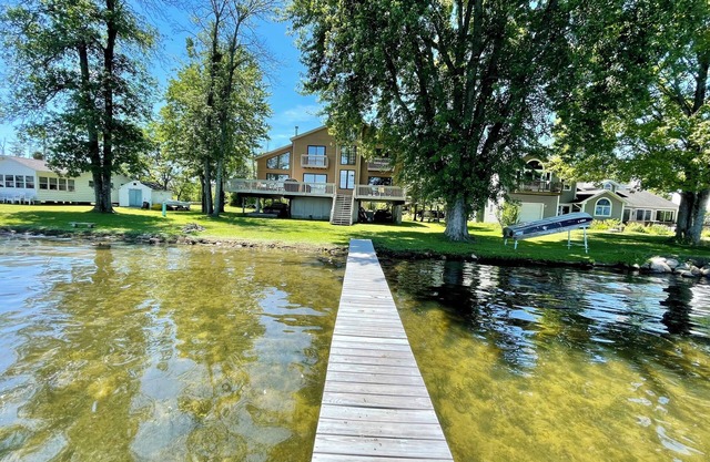 Lakefront Retreat near Saratoga Racetrack, SPAC