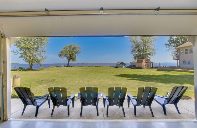 Lakefront Winneconne Home w/Private Dock!