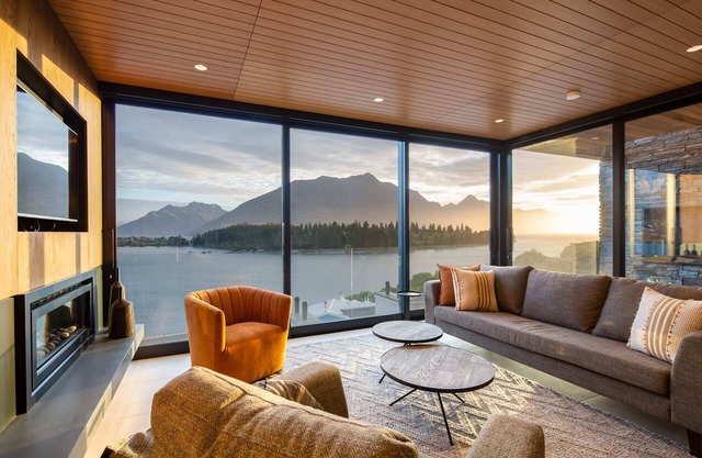 Lakehouse 3 – Parking, Fireplace, Lake Views