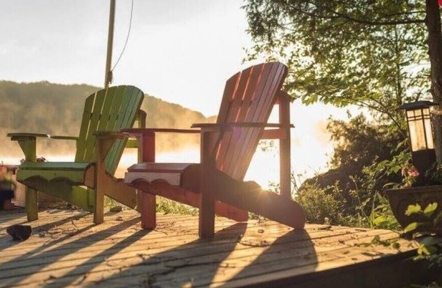 Lakeside Living on the shores of Beautiful Echo Lake