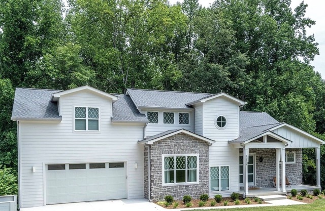 Lakeside Retreat- Private Dock w/ Slide -Tim's Ford Lake- NEW! Pool table +MORE