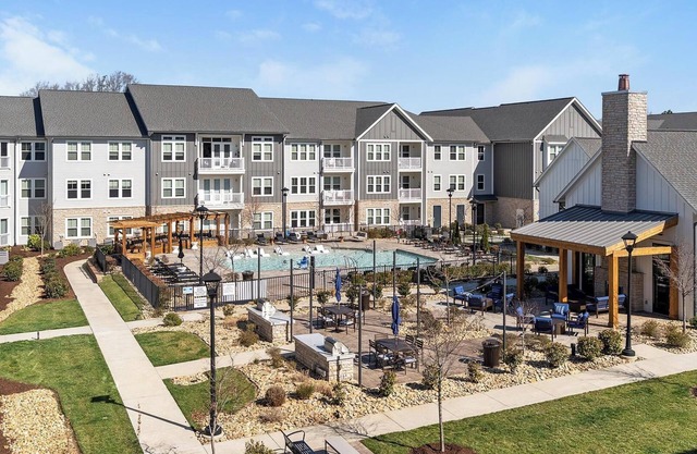 Landing at Chestnut Farm - 1 Bedroom in Stallings