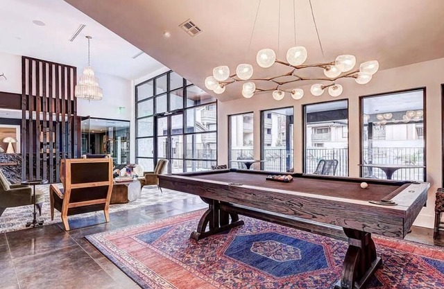 Landing at Dixon at Stonegate - 1 Bedroom in Downtown Fort Worth