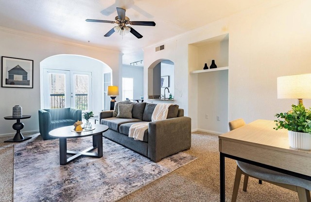 Landing at The Henderson - 1 Bedroom in Downtow.