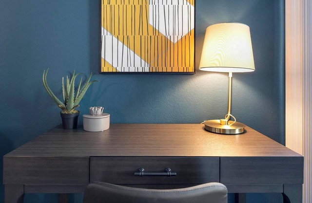 Landing | Beautiful 1BD, Gym, Clubhouse