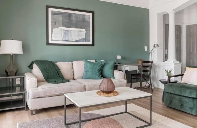 Landing | Beautiful 1BD, Game Room, Pool