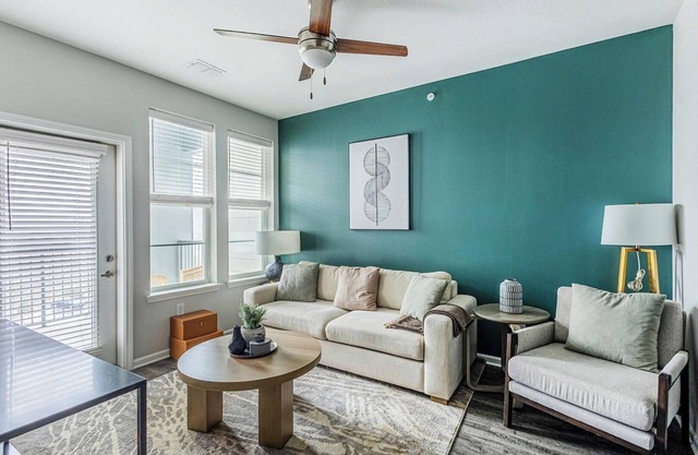 Landing | Chic 1BD, Yoga Studio, Pool