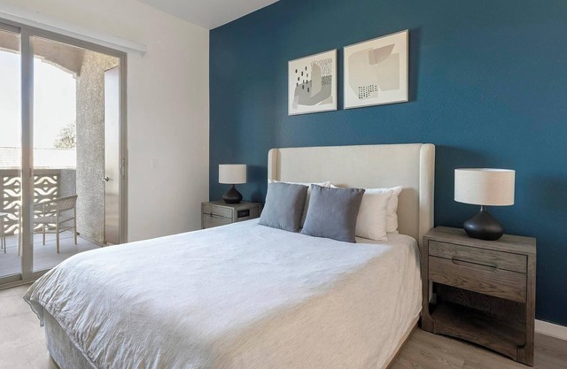 Landing | Incredible 2BD, Pool