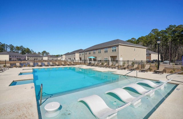 Landing | Incredible 2BD, Gym, Pool