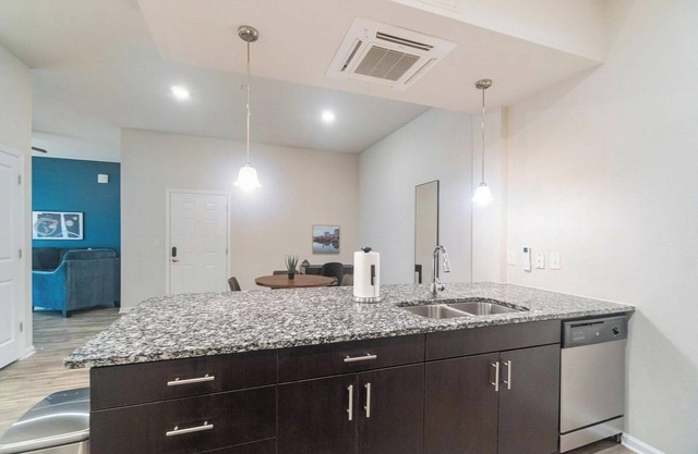 Landing | Modern 1BD, Clubhouse, Gym