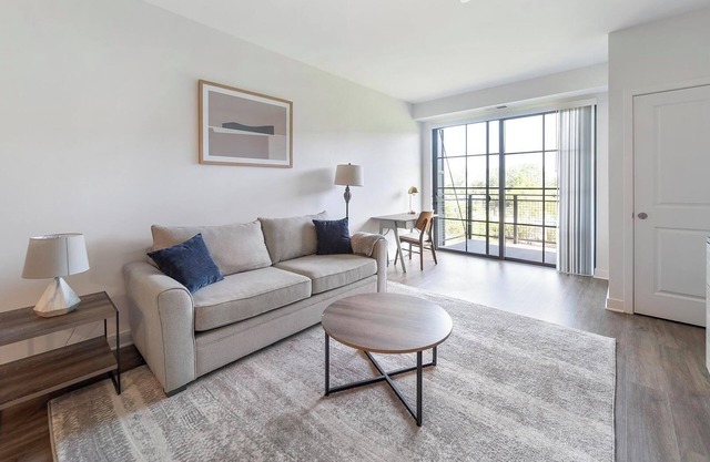 Landing | Modern 1BD, Yoga Studio, Gym