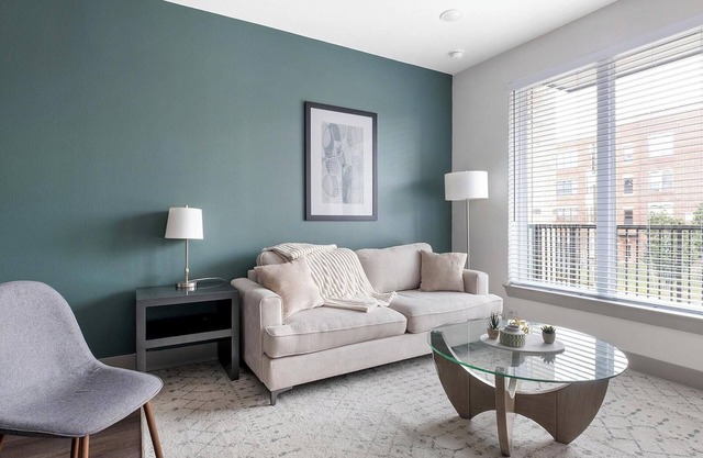 Landing | Modern 2BD, Pool, Gym