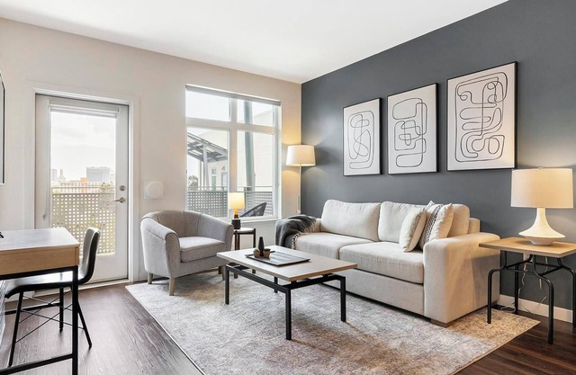 Landing | Spectacular 1BD, Pool, Gym
