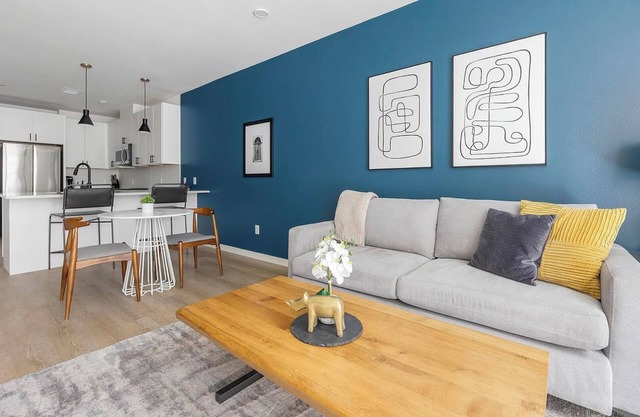 Landing | Spectacular 1BD, Gym, Rooftop Lounge