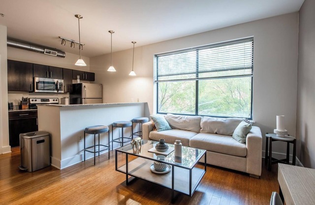 Landing | Stunning 1BD, Clubhouse, Gym