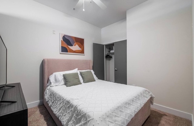Landing | Stunning 1BD, Clubhouse, Rooftop Lounge