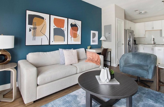 Landing | Stunning 1BD, Pool, Clubhouse