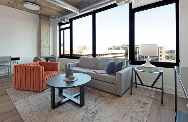 Landing | Stunning 1BD, Game Room, Gym