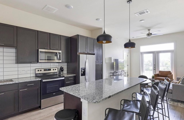 Landing | Stunning 2BD, Clubhouse, Game Room