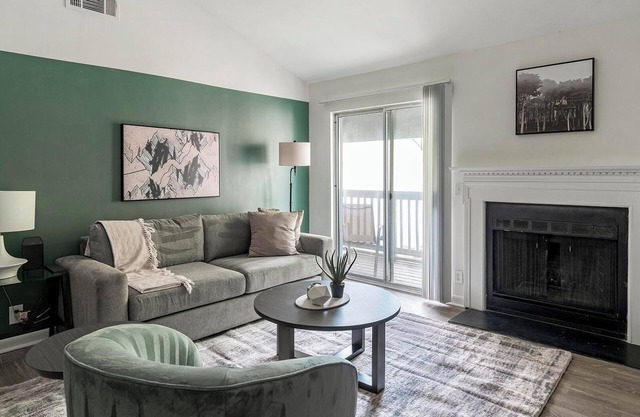 Landing | Stylish 1BD, Gym, Courtyard