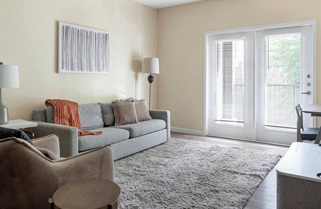 Landing | Stylish 2BD, Clubhouse, Courtyard