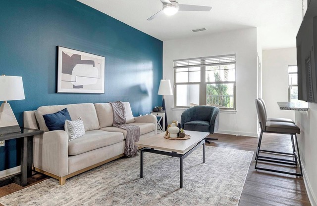 Landing | Stylish 2BD, Gym, Courtyard