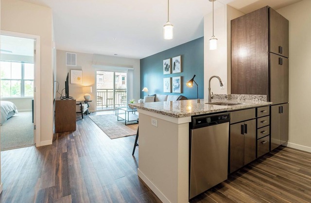 Landing | Stylish 2BD, Pool, Clubhouse